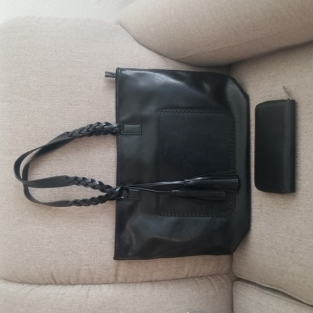 Black Purse and Wallet